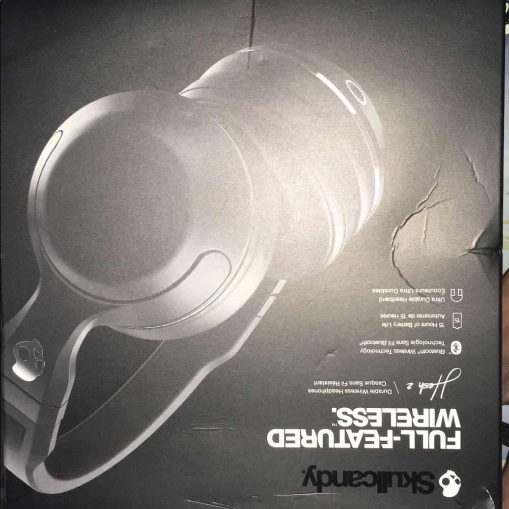Skull candy wireless headphone